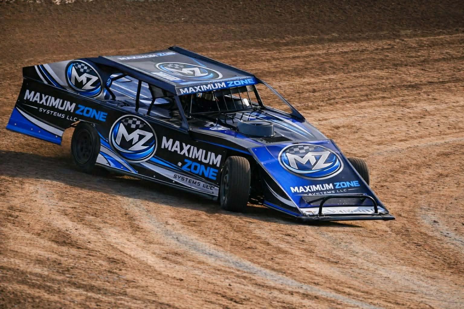 MZ Racing dirt late model